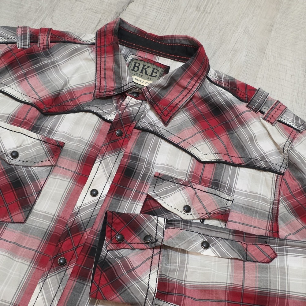 BKE Men's XL Long Sleeve Athletic Fit Pearl Snap Western Shirt Red Black Plaid